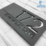 Bảng Tên Nhà Mica Cao Cấp