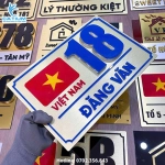 Biển Số Mica Gắn Cờ Việt Nam
