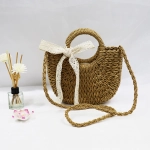 Túi Cói Bán Nguyệt Có Dây Đeo