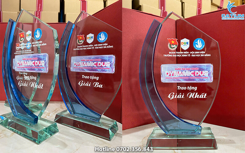 Biểu trưng pha lê cánh sen