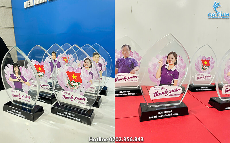 Cúp pha lê tốt nghiệp