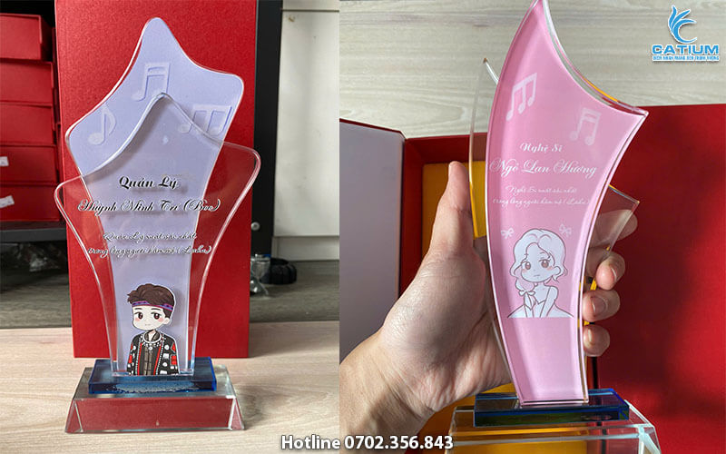 Kỷ niệm chương pha lê chibi
