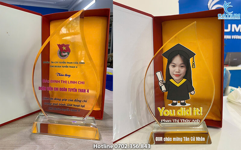 Kỷ niệm chương pha lê giọt nước