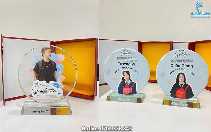 Kỷ niệm chương pha lê hình tròn