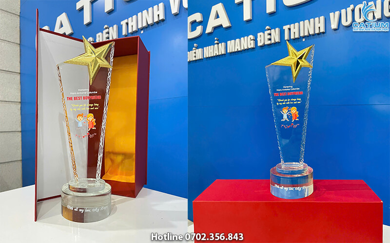 Kỷ niệm chương trụ đế tròn đính sao cao cấp