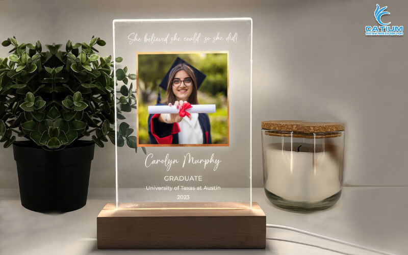 Đèn led in hình tốt nghiệp