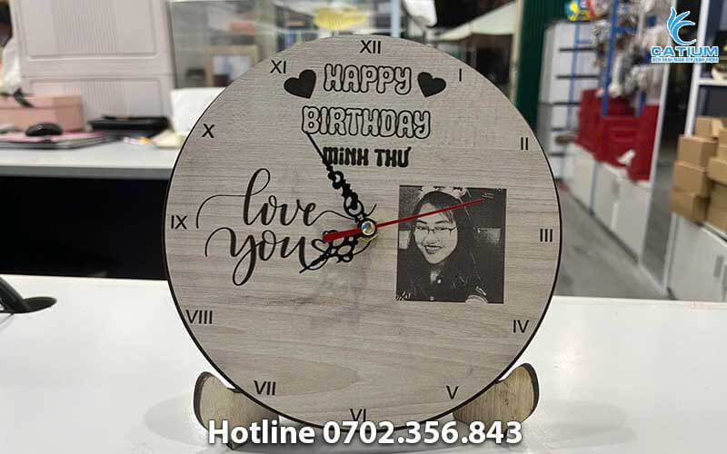 Đồng hồ gỗ MDF khắc laser