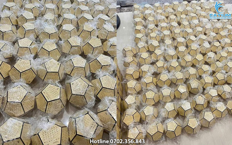 Lịch gỗ 12 mặt số lượng lớn giá sỉ