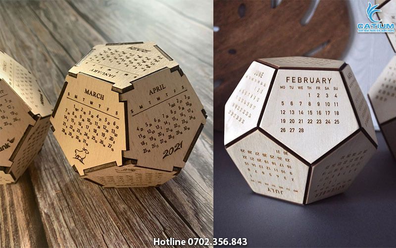 Lịch gỗ vạn niên 12 mặt