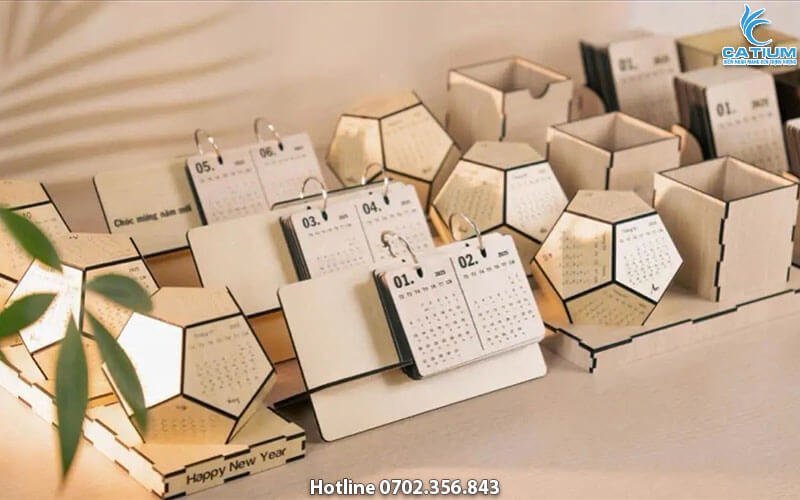 Quà tặng lịch gỗ Tết
