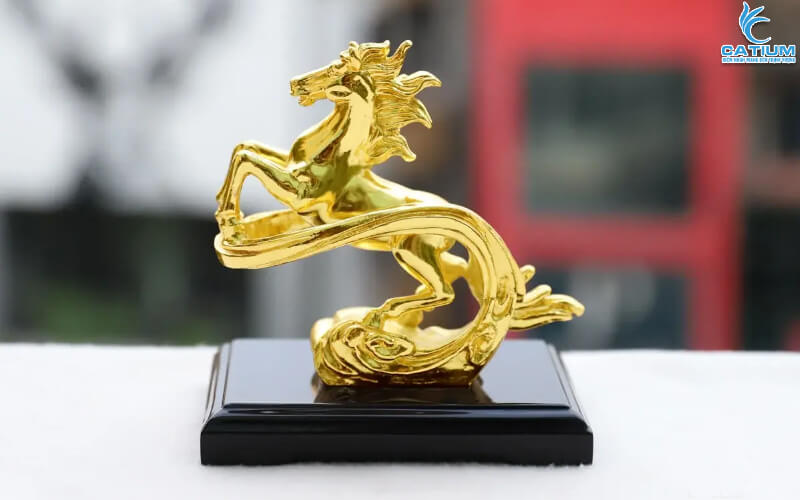 Quà tặng tượng linh vật