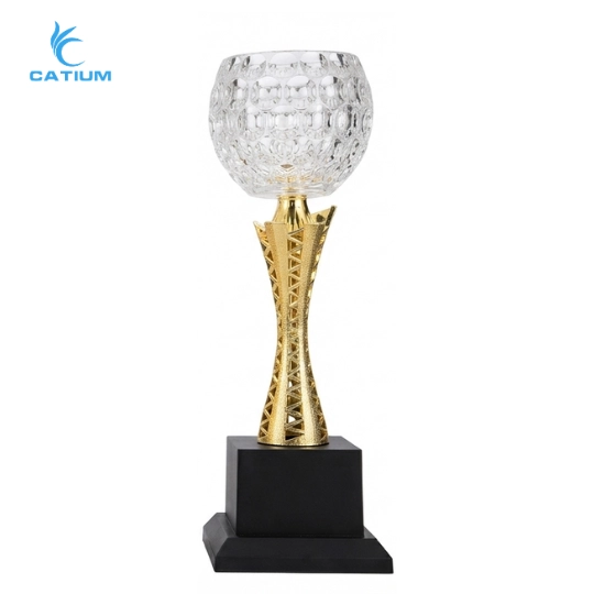 Cúp pha lê trao giải