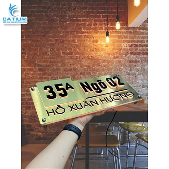 Bảng Số Nhà Nền Alu Vàng Xước