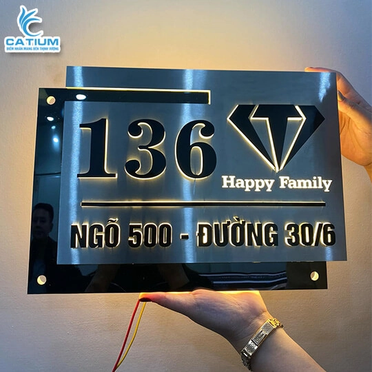 Bảng Số Nhà Mica Đen Alu Xước Có Đèn
