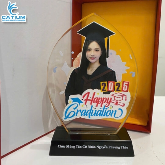 Cúp Thủy Tinh Mừng Tốt Nghiệp