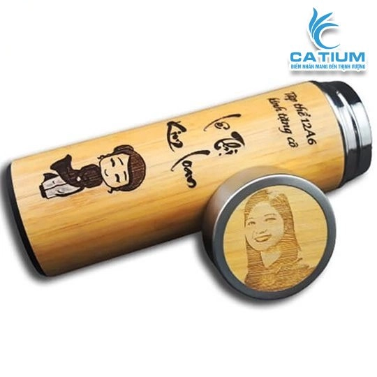 Bình Giữ Nhiệt Chất Liệu Gỗ Tre Khắc Tên Theo Yêu Cầu