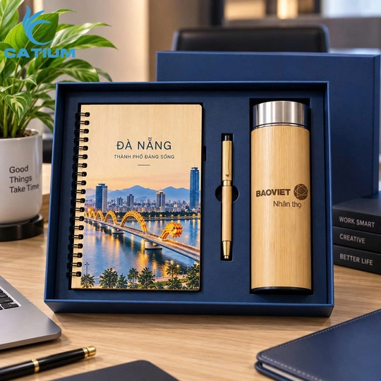 Bộ quà tặng sổ, bút, bình nước in logo