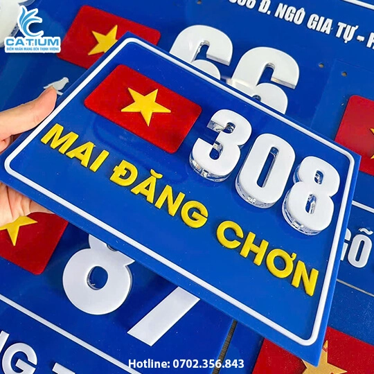 Biển Số Mica Gắn Cờ Việt Nam