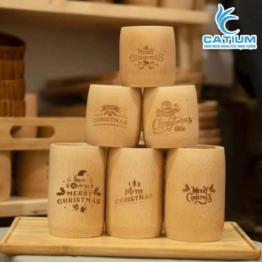 Cốc Tre Khắc Hình Theo Yêu Cầu