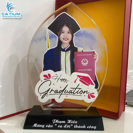 Cúp Pha Lê Mừng Tốt Nghiệp