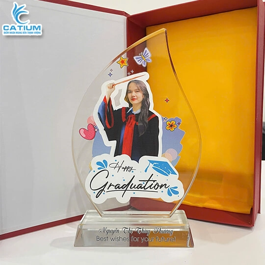 Kỷ Niệm Chương Thủy Tinh Hình Giọt Nước