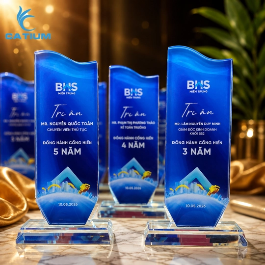 Cúp Thuỷ Tinh Tri Ân Nhân Viên