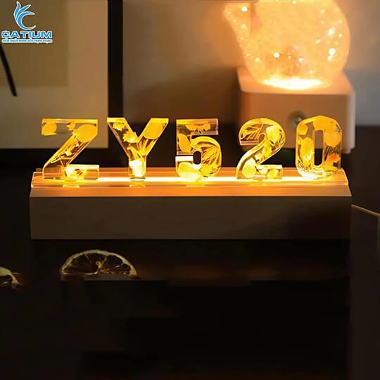 Đèn Led Hoa Khô Khắc Chữ