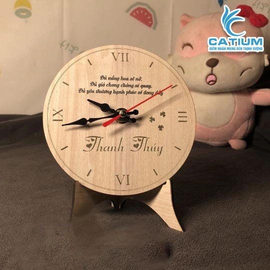 Đồng Hồ Gỗ Để Bàn Khắc Laser