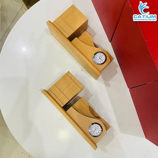 Khay Đựng Bút Bằng Gỗ Khắc Logo