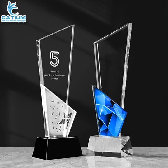 Cúp Pha Lê Vinh Danh Cao Cấp