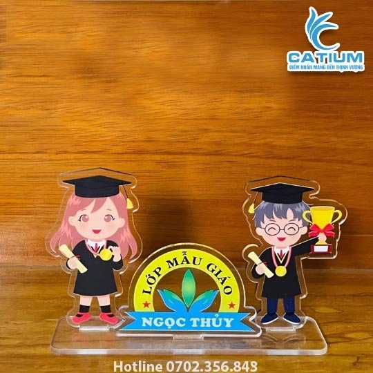 Kỷ Niệm Chương Mica Khen Thưởng Học Sinh