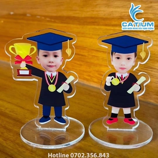 Kỷ Niệm Chương Mica Khen Thưởng Học Sinh