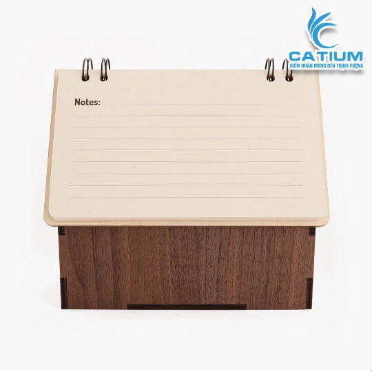 Lịch Gỗ Đặt Bàn Hình Ngôi Nhà