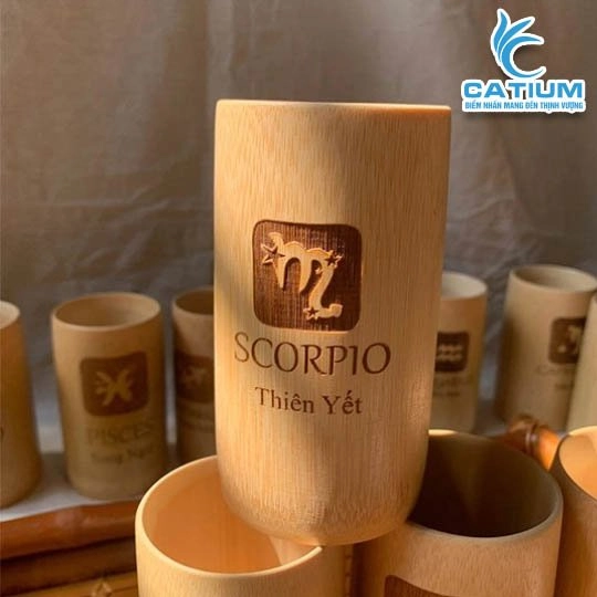 Cốc Tre Khắc Hình Theo Yêu Cầu