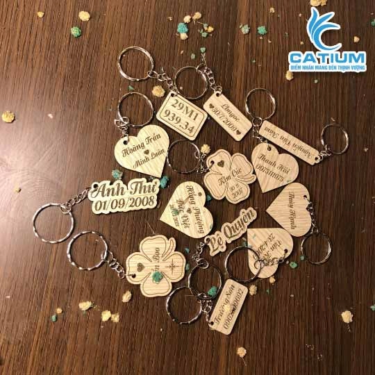 Móc Khóa Gỗ Khắc Tên