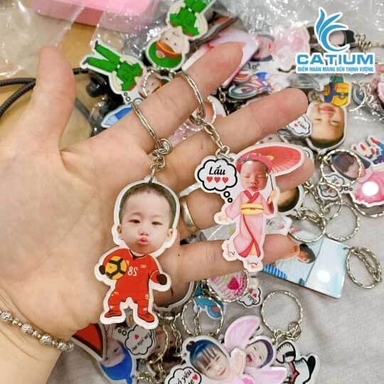 Móc Khóa In Hình Ép Nhựa Theo Yêu Cầu