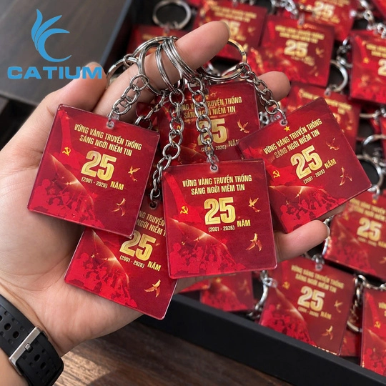 Móc Khóa Mica Theo Yêu Cầu