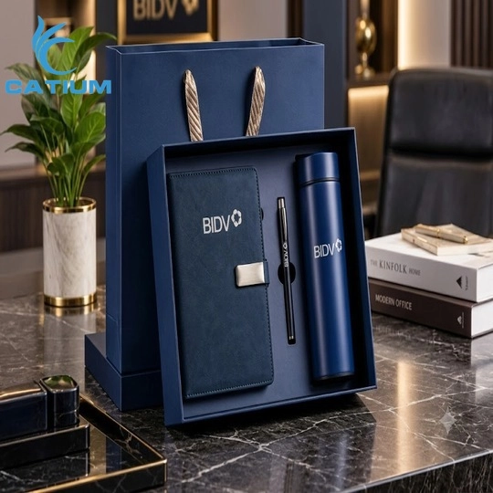 Set quà tặng sổ da, bút, bình nước in logo