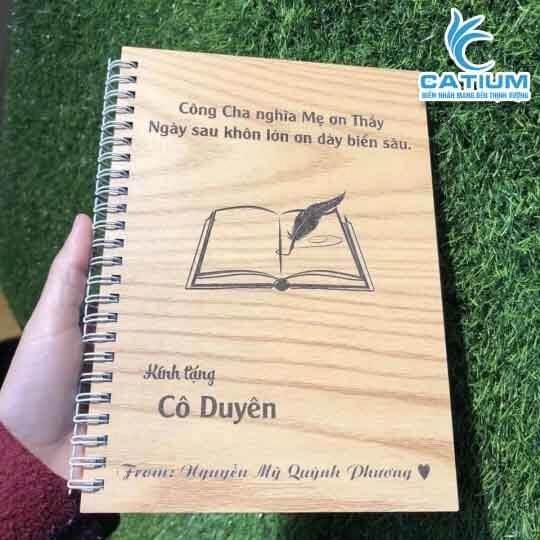 Sổ Gỗ Khắc Hình Chữ Theo Yêu Cầu 