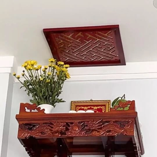 Tấm Chắn Khói Chữ Vạn Cách Điệu