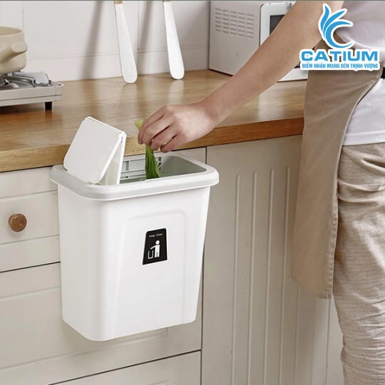 Thùng Rác Treo Cánh Tủ Có Nắp