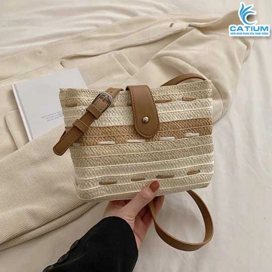 Túi Cói Kẻ Sọc Nắp Da