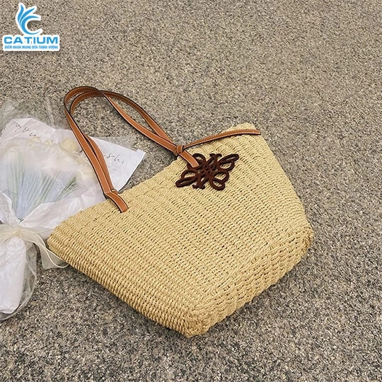 Túi Cói Đeo Vai Lắc Gỗ